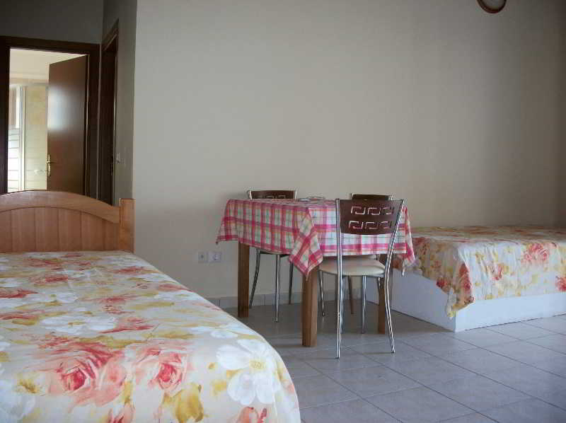 Dioni Studios & Apartments Poros (Kefalonia) Exterior photo